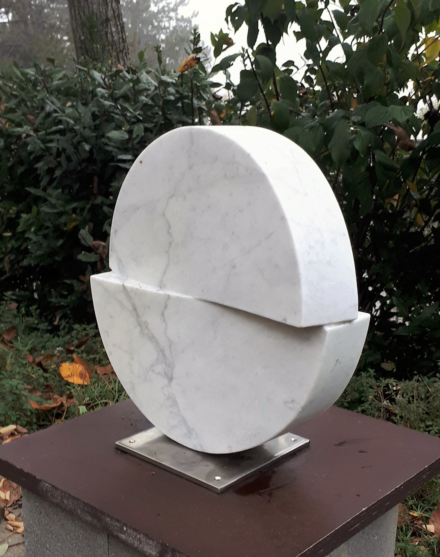 marble abstract sculpture
